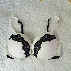 Body by Victoria 34D pushup